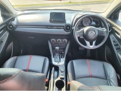 Mazda 2  1.3 High Sport 5 ประตู ปี 2016 สีเทาดำ รูปที่ 5
